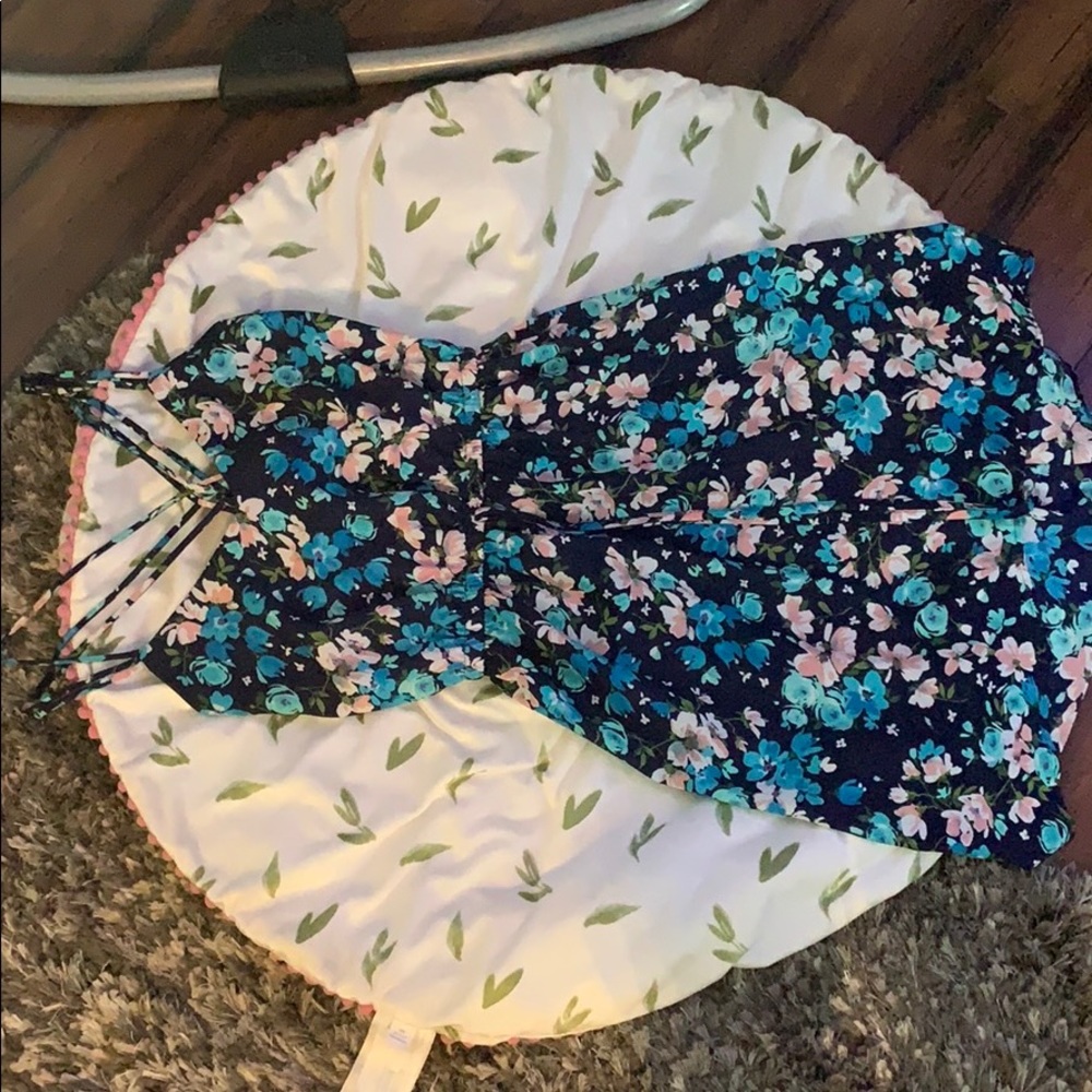 Total flowy dress